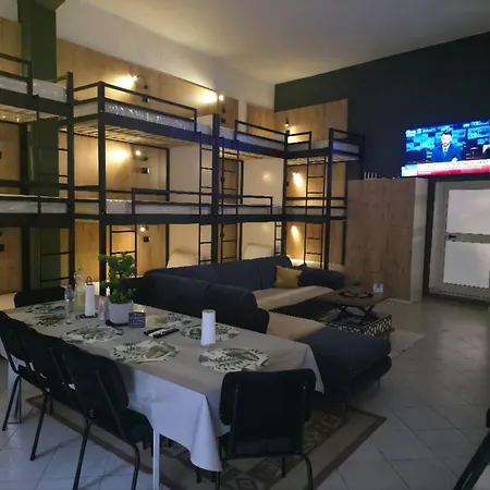 Center بيت شباب *