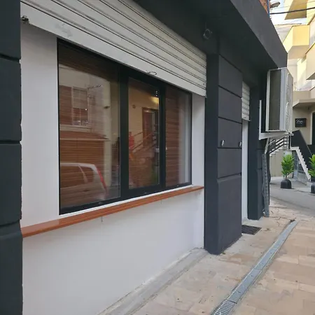 بيت شباب Center *