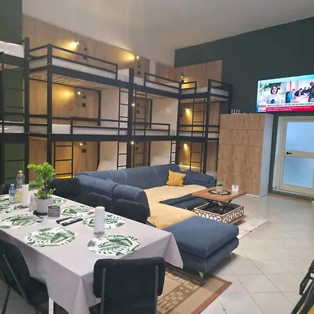 بيت شباب Center *