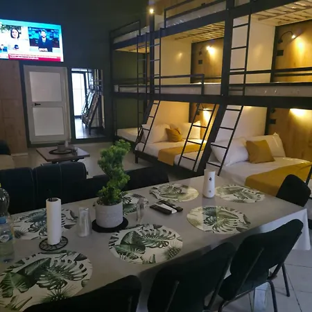 بيت شباب Center